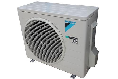 Điều hòa 2 chiều Daikin 2 HP FTHM50HVMV